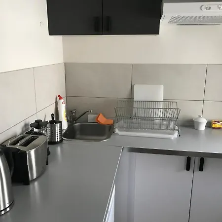 Good Juju Private & Basic Stary Rynek Apartmán *